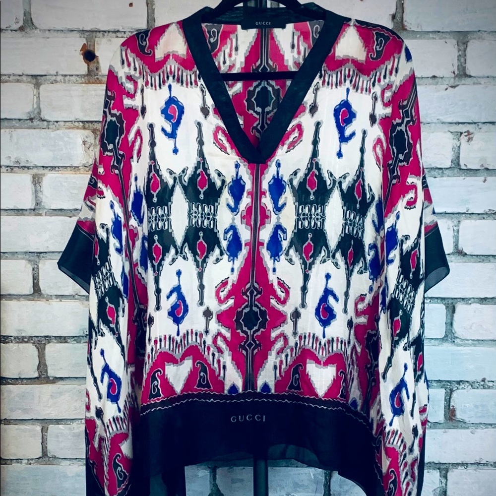Gucci silk poncho blouse. Fuschia, black, white.